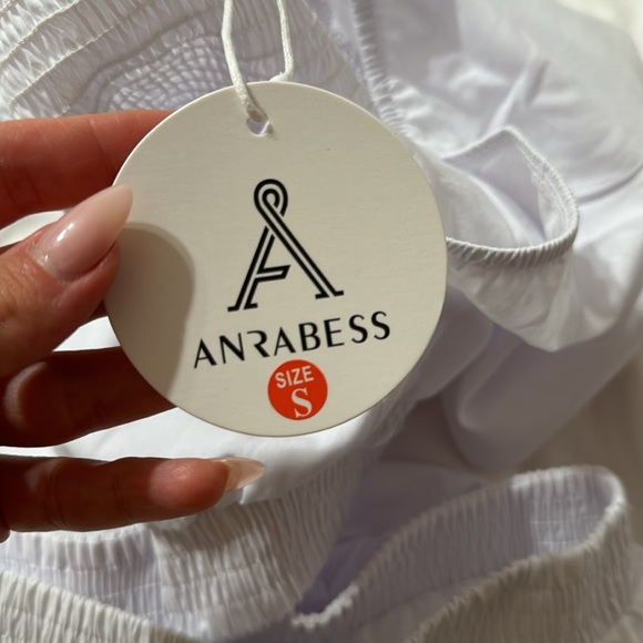 (NWT) WOMEN’S WHITE MINI DRESS - SIZE SMALL - Picture 8 of 10